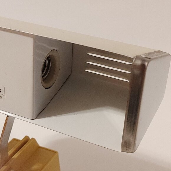 VINTAGE Metal Headboard 2-Way Adjustable 2-Bulb Lamp Consumers Distributing - Picture 8 of 9